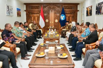 Gubernur Papua Fakhiri merumuskan tiga dimensi pembangunan SDM unggul 2030