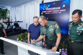 Pangdam V/Brawijaya dukung perkembangan olahraga padel di Surabaya