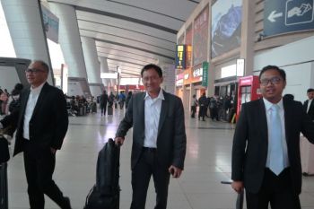 KAI menjadikan China acuan pengembangan kereta di Indonesia