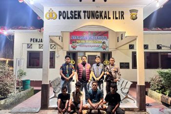 Polisi tangkap komplotan pencuri pipa besi Pertamina di Banyuasin