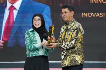Bank Jatim terima penghargaan inovasi pengembangan UMKM