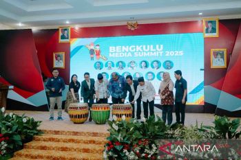 Media lokal harus relevan, bukan sekadar besar