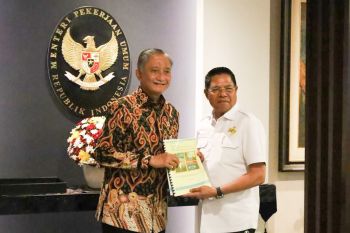 Lombok Timur usulkan perbaikan jalan kepada Kementerian PU