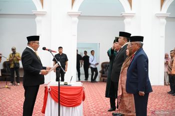 Pejabat eselon II dirotasi, Wako Ramlan minta perbaikan kondisi kota