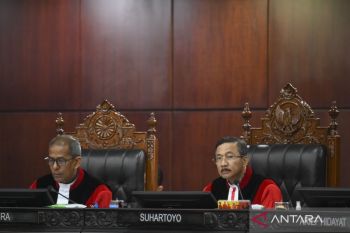 MK tolak permohonan masa jabatan Kapolri disamakan presiden-kabinet