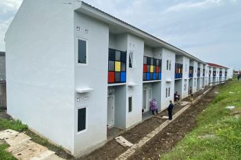 SMF ubah pemukiman kumuh di Sangkrah jadi deretan rumah layak huni