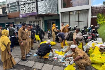 Dinas Kesehatan Mataram cabut izin faskes buang limbah sembarangan
