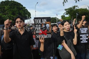 Foto: Aksi Kamisan bertepatan dengan Tragedi Semanggi I