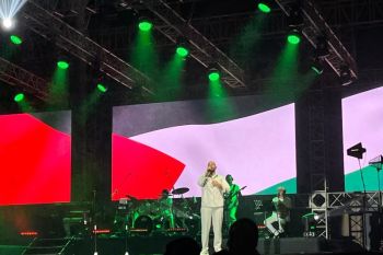 Maher Zain gaungkan kebebasan dan aksi bela Palestina saat konser di Makassar