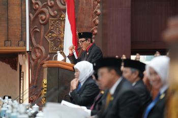 Fraksi PDIP DPRD Jatim soroti penurunan target pendapatan Jatim 2026