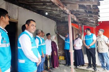 Senyum warga Karangasem Demak menyambut sambungan listrik PLN