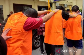 Ditresnarkoba Polda Sulsel ungkap sindikat pengedar sabu di Somba Opu Gowa