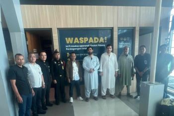 Imigrasi Jambi deportasi tiga WNA Pakistan karena langgar izin tinggal