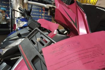 Polisi Karawang tangkap seorang pencuri motor yang bacok korbannya