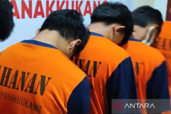 Polisi tangkap pencuri solar mobil Damkarmat Pemkot Makassar, terdesak judol