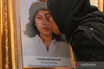 Gelar pahlawan dan rekonsiliasi