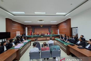 Lima terdakwa hibah GMIM dituntut satu tahun enam bulan penjara