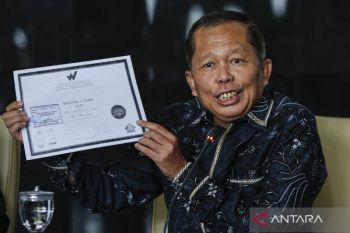 Profil Arsul Sani, Hakim Konstitusi yang datang dari politisi