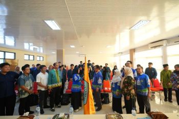 Unila lepas kontingen KMI Expo P2MW, Pimnas, LIDM, dan ONMIPA-PT 2025