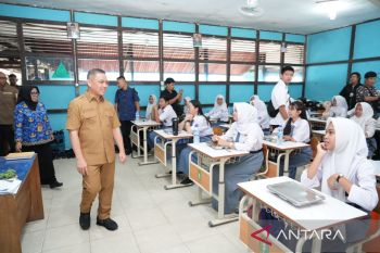 Gubernur Kalbar meninjau sekolah vokasi penyiap tenaga kerja siap pakai