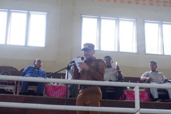 Bupati Hendrajoni lepas keberangkatan Drum Band MTsN 1 Pesisir Selatan ikuti Kejuaraan Marching Band tingkat nasional