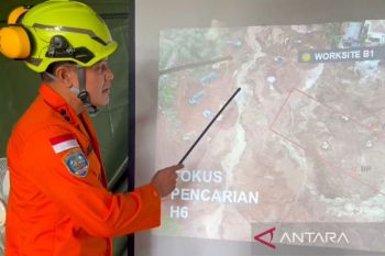 Tim SAR intensifkan pencarian korban longsor Cilacap di tiga titik