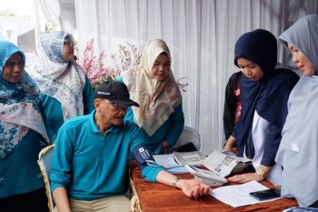 Bupati Hendrajoni hadiri Hari Kesehatan Nasional Ke-61 di Pesisir Selatan