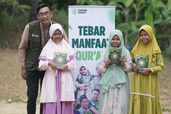 Ratusan mushaf Al-Quran disalurkan untuk santri di Pamekasan