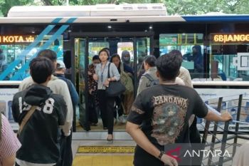 Kenaikan tarif Transjakarta diimbau berbasis peningkatan layanan