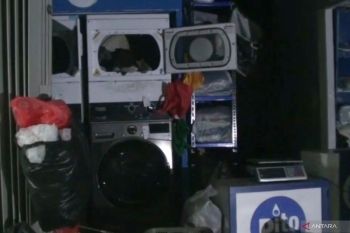 Mesin uap tempat usaha "laundry" meledak, 2 orang terluka