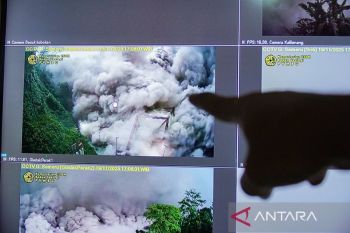 Erupsi Gunung Semeru, polisi tutup akses jalan Malang-Lumajang