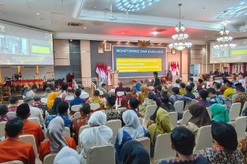 Badan publik informatif di Sumbar meningkat 200 persen pada 2025