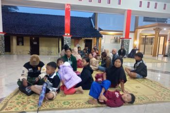 Bupati Lumajang imbau warga di zona merah Semeru segera mengungsi