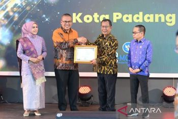 Pemkot Bukittinggi kembali raih predikat Kota Informatif Sumbar