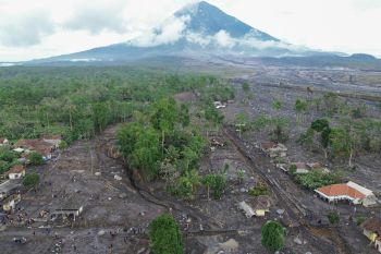 Penanganan bencana erupsi Gunung Semeru