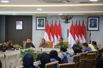 Pejabat yang baru dilantik diminta cepat respon aduan warga