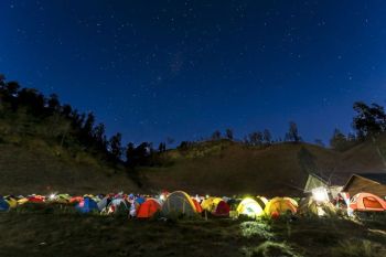 Basarnas dan TNBTS pastikan 178 pendaki Semeru dievakuasi dengan aman