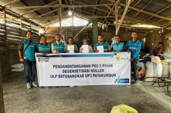 PLN UP3 Payakumbuh kuatkan produktivitas pertanian rakyat dengan huller listrik kolaborasi tiga pihak