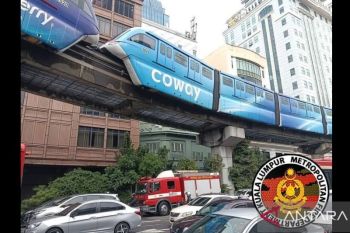 Monorel "mogok" di Kuala Lumpur, ratusan penumpang pindah kereta di atas ketinggian