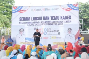 Pemkot Makassar tegaskan komitmen pemberdayaan bagi lansia dan kader KB