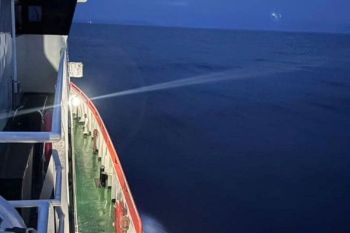 11 ABK KM. Maluku Makmur 03  yang terbakar di laut Banda belum ditemukan