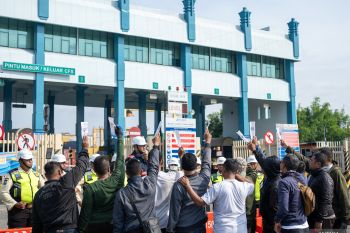 Terminal Petikemas Surabaya antisipasi gangguan keamanan