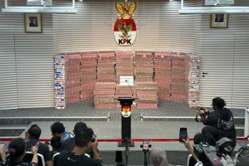 KPK: Bukan pinjam uang bank, tetapi ambil dari rekening penampungan