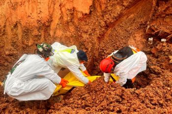 Tim SAR gabungan temukan  satu korban longsor Cilacap hari kesembilan