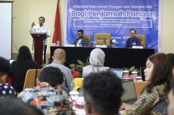 Kemenkes RI memberikan pelatihan bagi para penjamah pangan SPPG Kota Jayapura