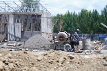Warga pesisir antusias menantikan bengkel kapal Kampung Nelayan