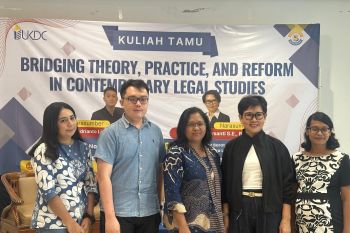 FH UKDC kupas teori, praktik, dan reformasi hukum dalam kuliah tamu