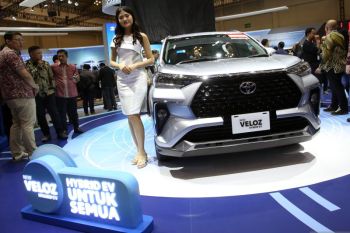 Veloz Hybrid EV produksi dalam negeri diluncurkan