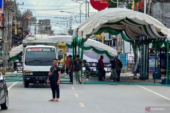 Warga Meulaboh protes penutupan jalan protokol karena aktivitas pengajian