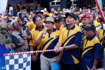 Respati Ardi lepas 5.000 peserta jalan sehat Milad 113 Muhammadiyah